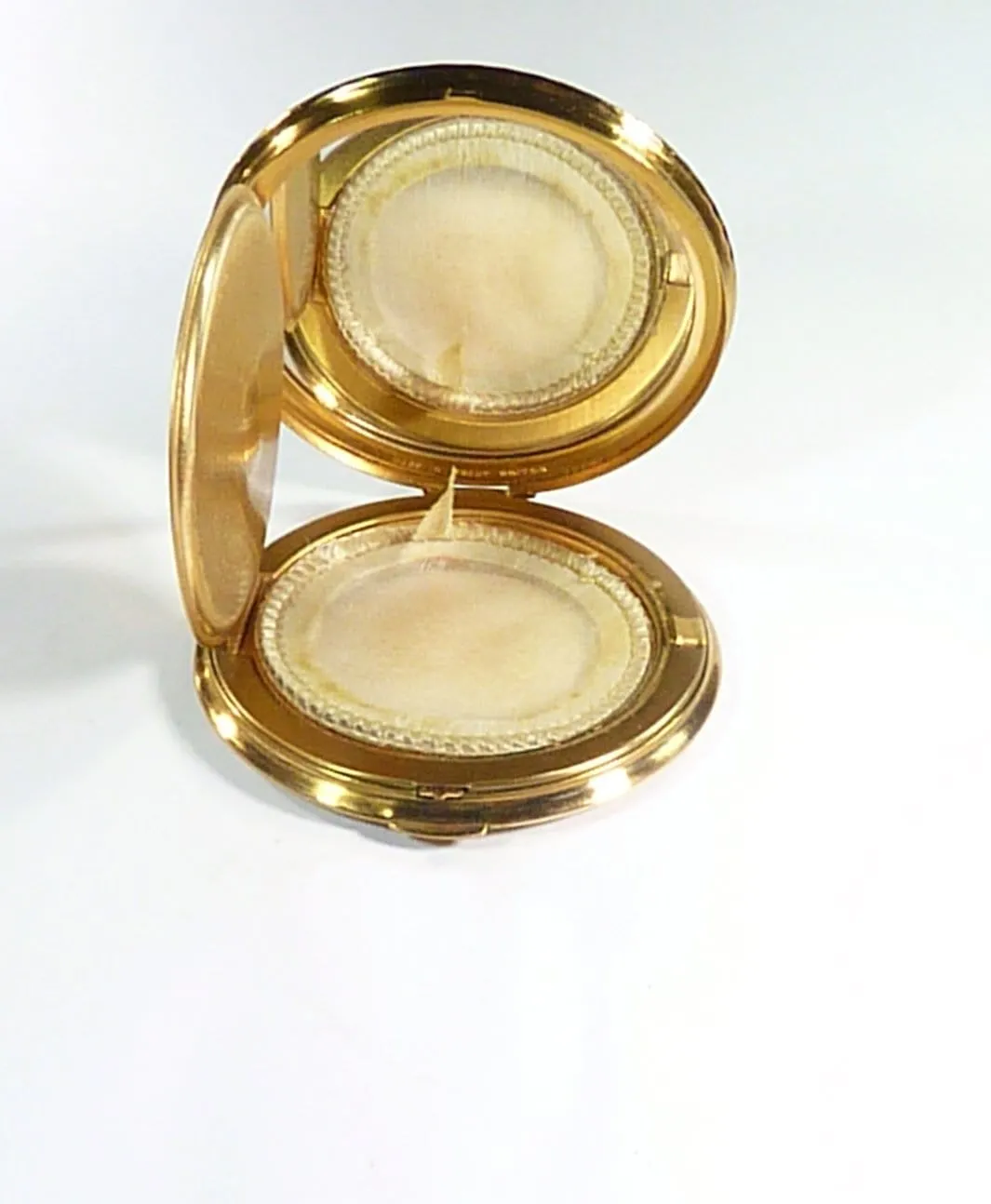 1950s Refillable Lucite Loose Powder Compact
