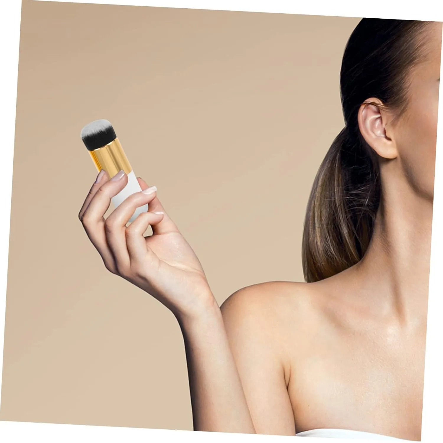 4pcs Fluffy Loose Powder Brush for Makeup Professional Cosmetics Brush for Foundation Blush Application Comfortable Synthetic Hair Chic Design for Blending Buffing