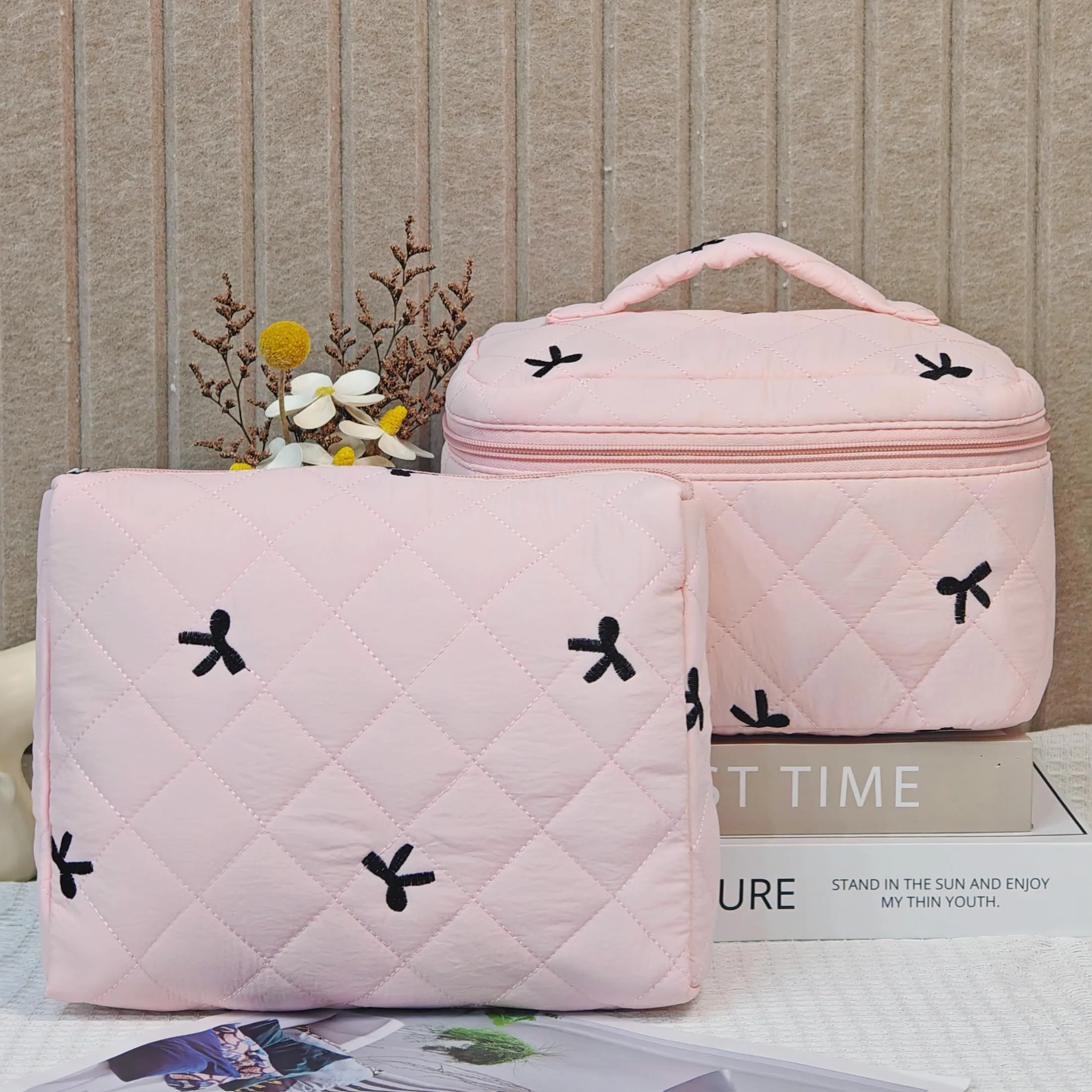 AMZMA Quilted Makeup Bag, Cute Floral Cotton Cosmetic Bag set, Coquette Bow Makeup Pouch Large Travel Toiletry Bag