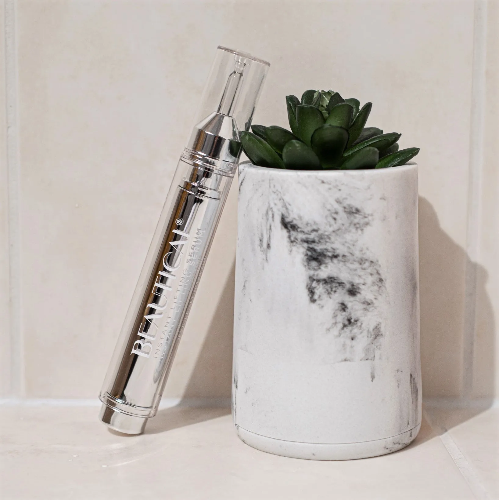 BEAUTICAL Instant Lifting Serum - Anti-Wrinkle, Lifting, Moisturizing - Face & Eye Contour - Hyaluronic Acid & Peptides - 15ml