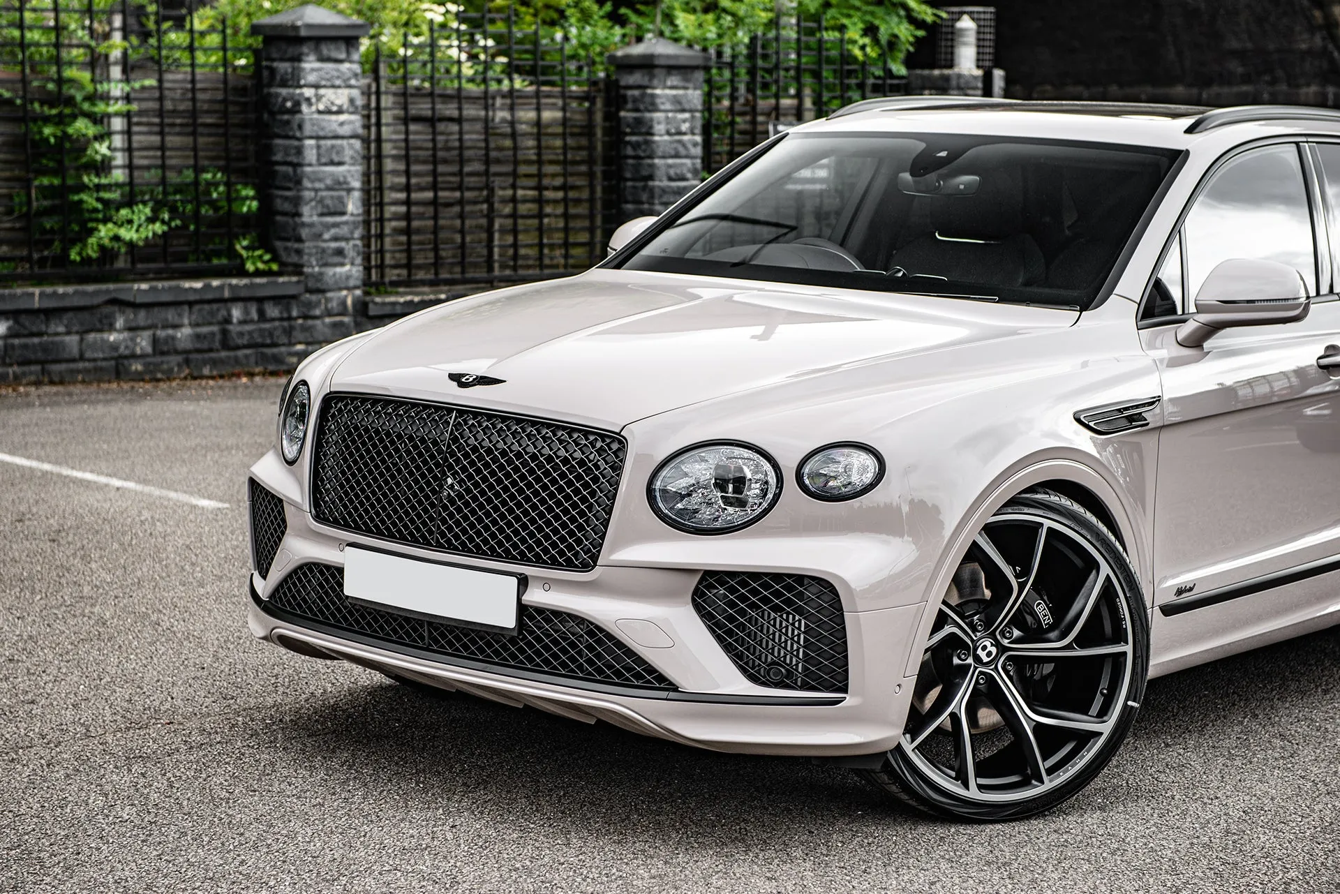 Bentley Bentayga Grey Exterior with Type 56 Wheels Luxury Upgrade