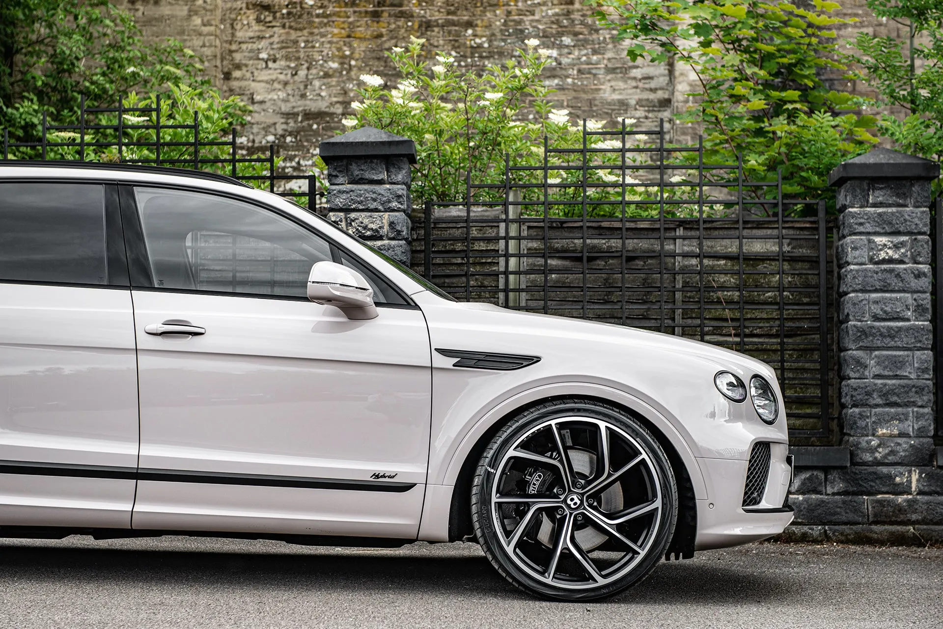 Bentley Bentayga Grey Exterior with Type 56 Wheels Luxury Upgrade