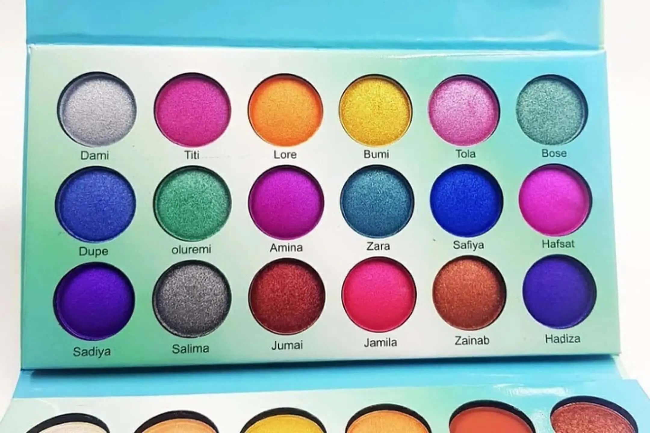 Blossom African Queen 54 Colour Eyeshadow