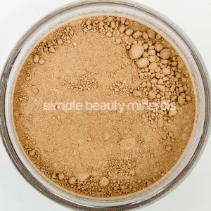 Celina Nadine (Cool-Neutral 2) Sensy Rich Mineral Foundation