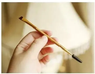 Double eyebrow brush Bamboo handle double eyebrow brush Eyebrow brush   eyebrow comb Eyebrow brush Eyelash brush dual purpose brush