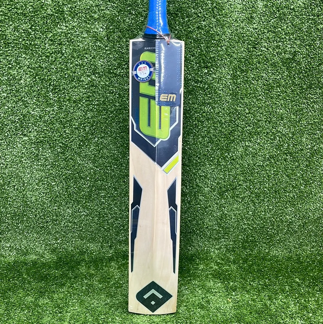 EM Maxxum 4.0 Kashmir Willow Cricket Bat