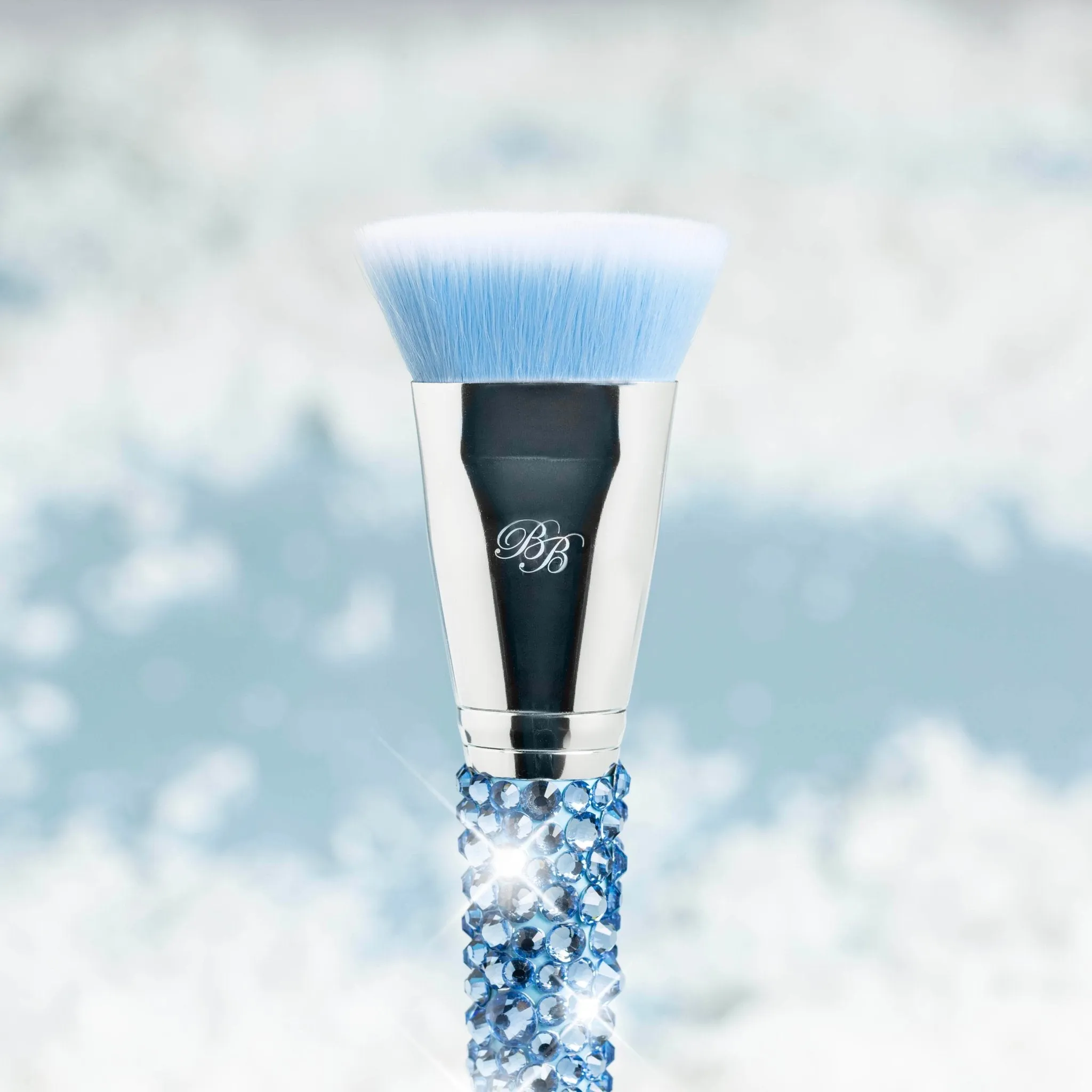 F55 - Flat Top Contour Brush