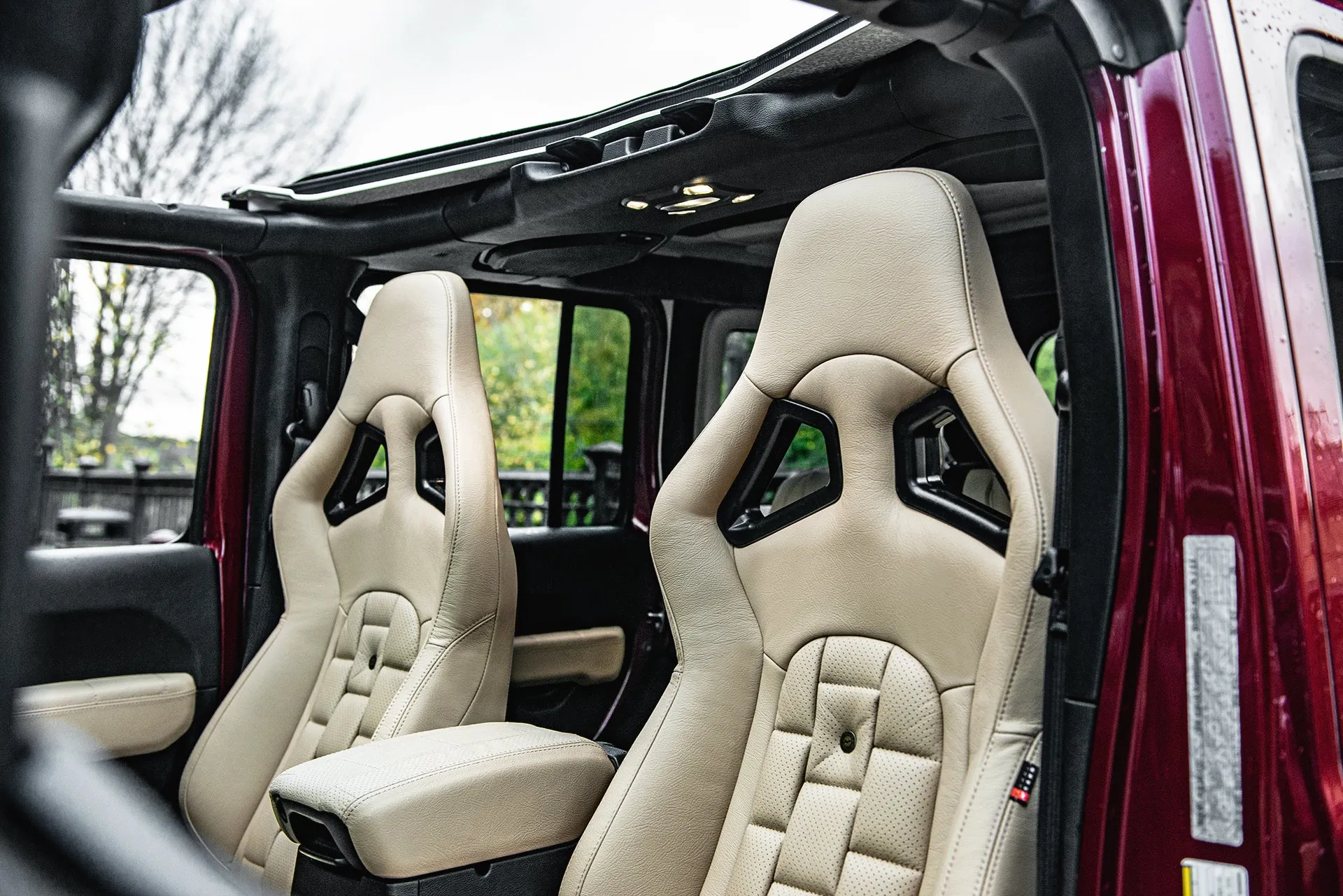 Jeep Wrangler JL 4 Door Leather Sports Interior - Cream Edition