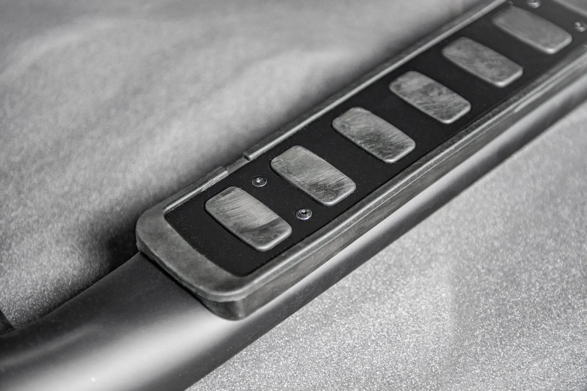 Land Rover Defender 90 (1991-2016) Side Steps