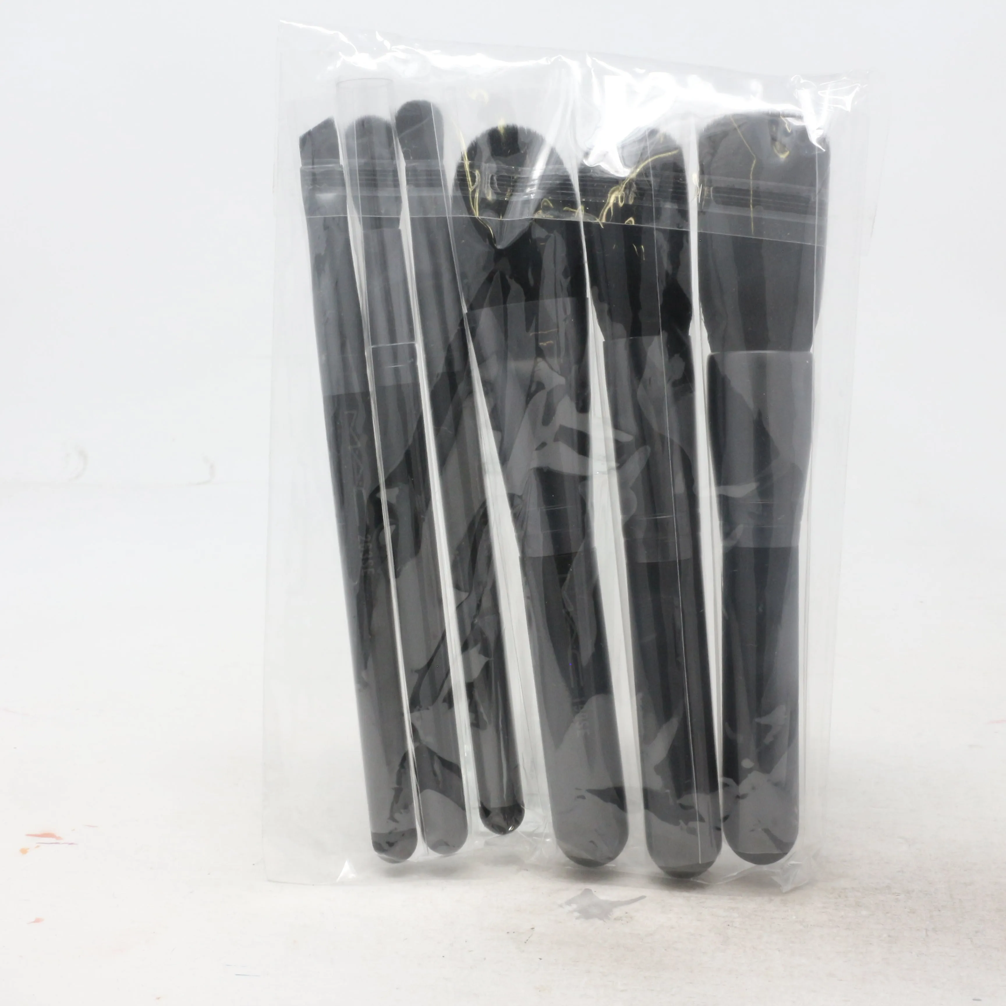 Mac Makeup Six Pcs Brush  / New