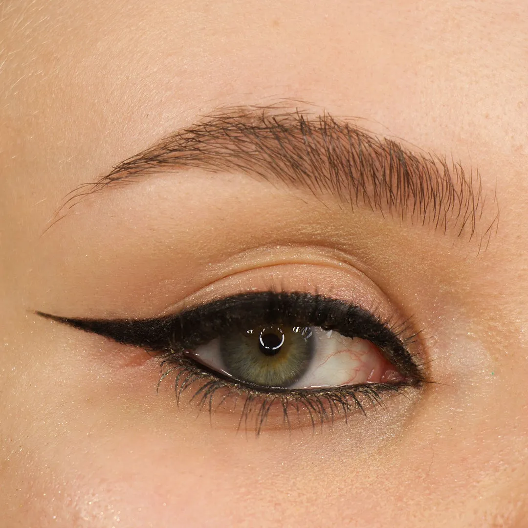 Makeup Revolution Streamline Waterline Eyeliner Pencil