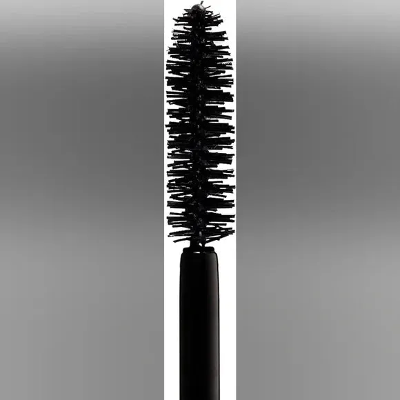 NYX on the rise lash booster color grey blk