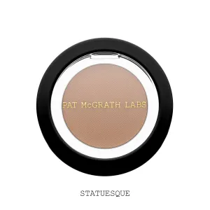 Pat McGrath EYEDOLS™ Matte Eye Shadow - Statuesque (Suede Neutral Taupe)
