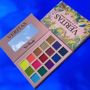 Vee Beauty Veritas Eyeshadow Palette