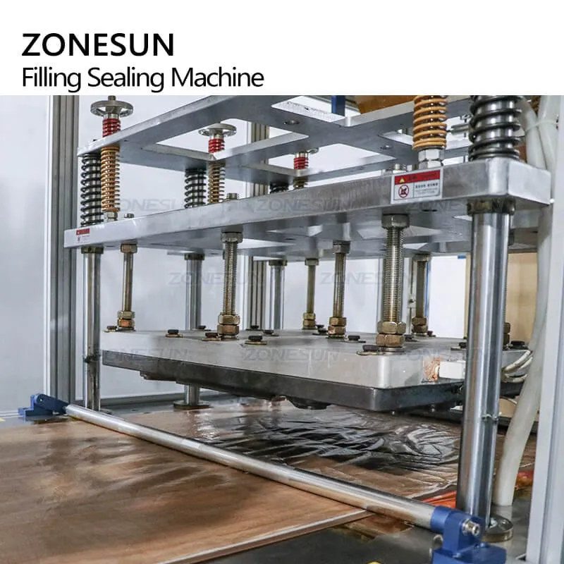 ZS-FHMS1GF Automatic Hand and Foot Cosmetics Facial Mask Sheet Sachet Filling Sealing Making Machine With Labeler